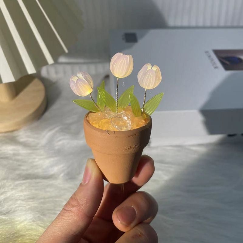 DIY Mini Tulip Lamp