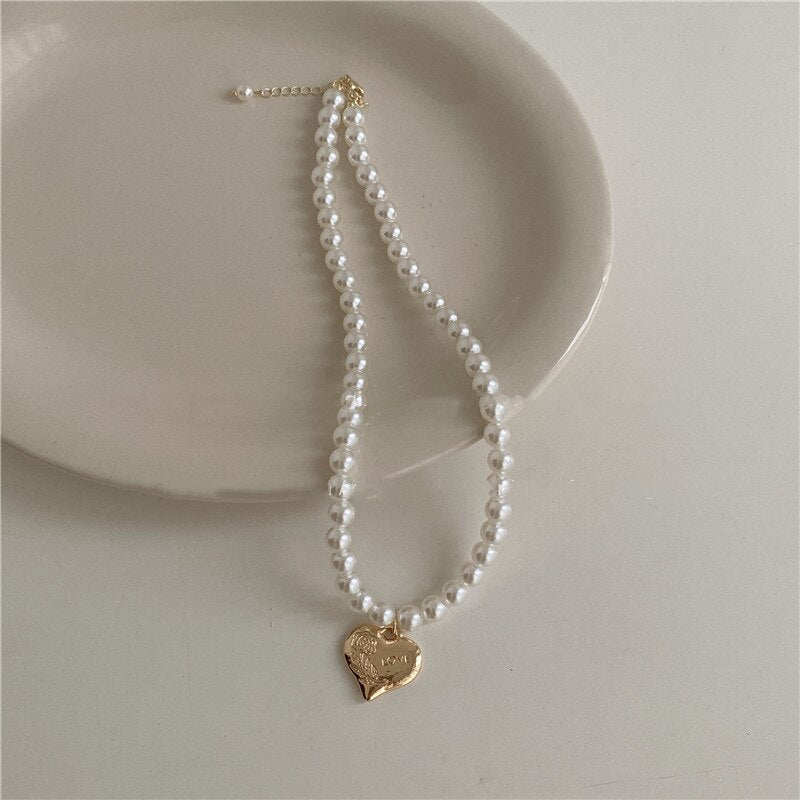 Vintage White Pearl Golden Necklace
