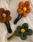 Daisy Plush Crochet Claw