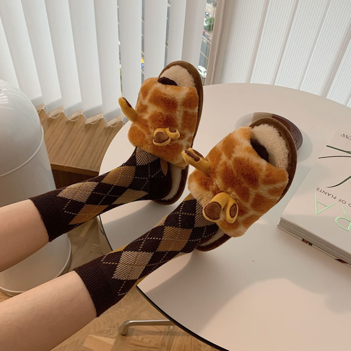 Plush Giraffe Slippers