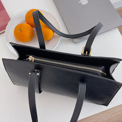 Minimal Shoulder Bag