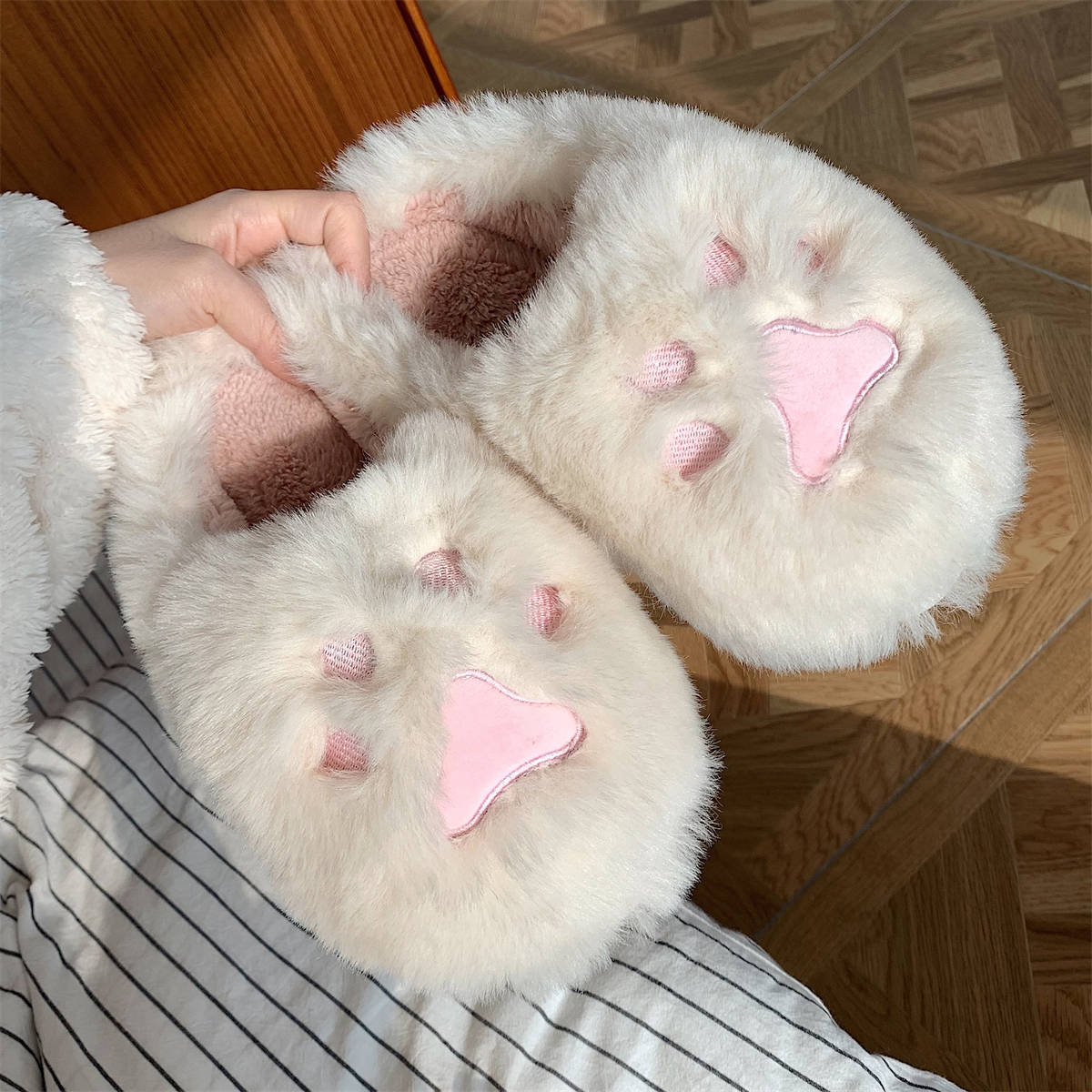 Plush Cat Paw Cotton Slippers