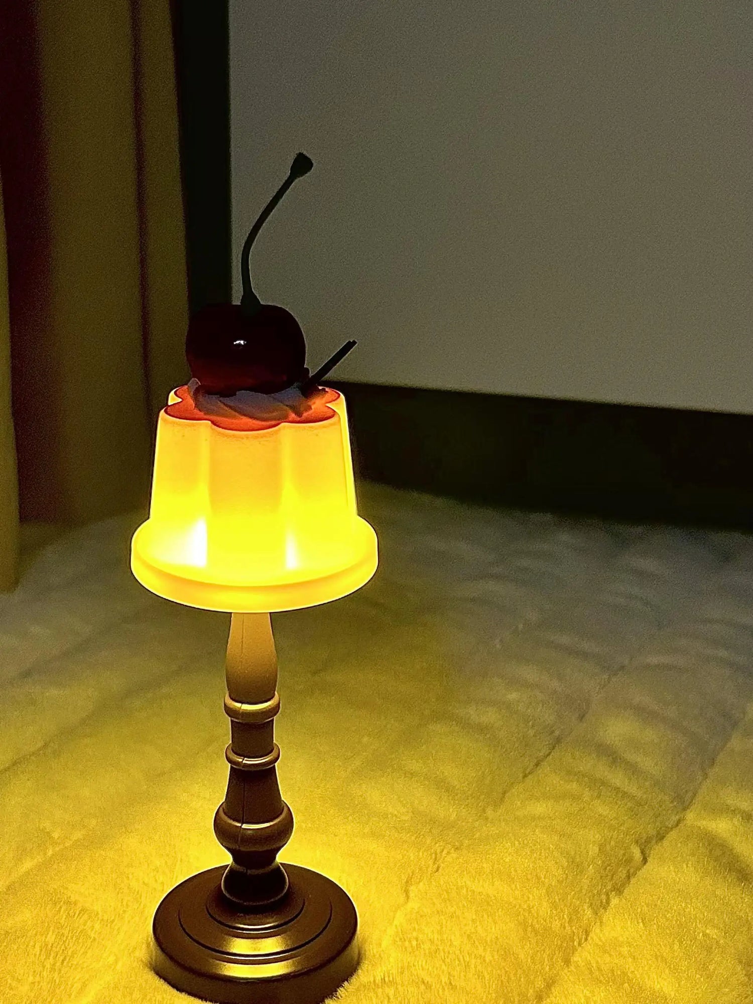 Pudding Battery Desk Lamp