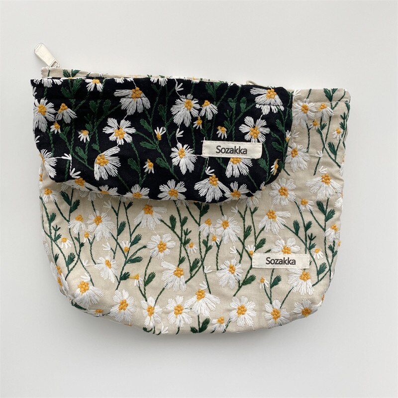 Daisy Embroidery Make Up Bag