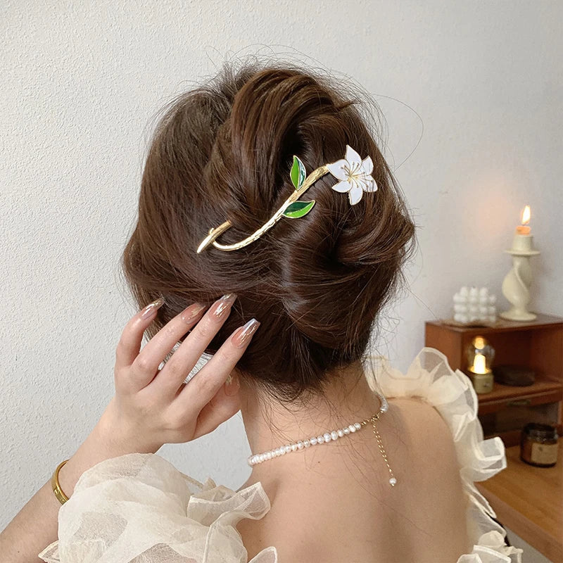 Wavy Flower Hair Pin