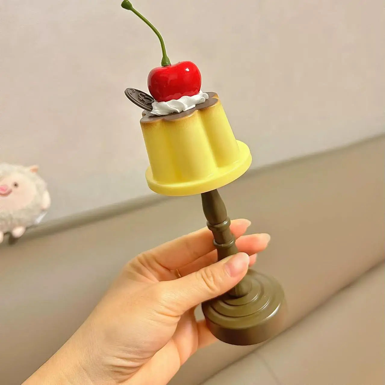 Pudding Battery Desk Lamp