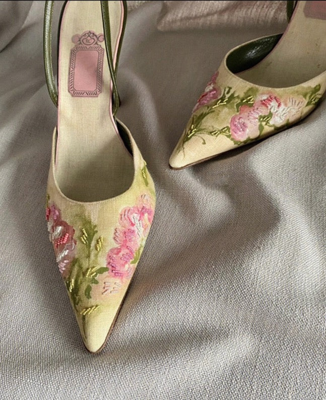 Floral Embroidered Pointed Toe Heels