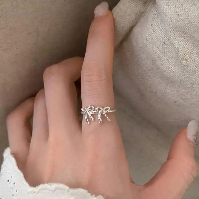 Double Bowknot Rings