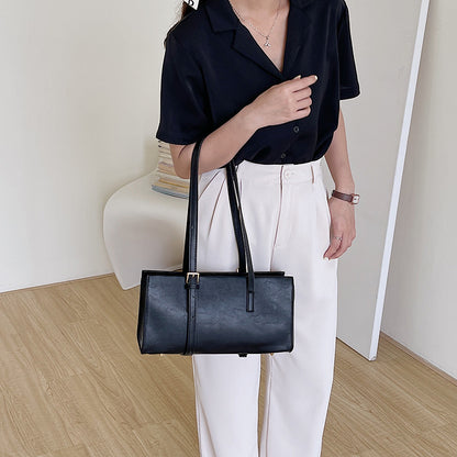 Minimal Shoulder Bag