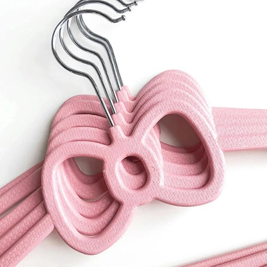 Heart-Shaped/Bowknot Hanger