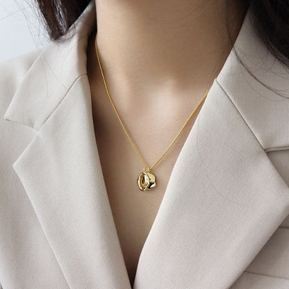 Dainty Dot Necklace