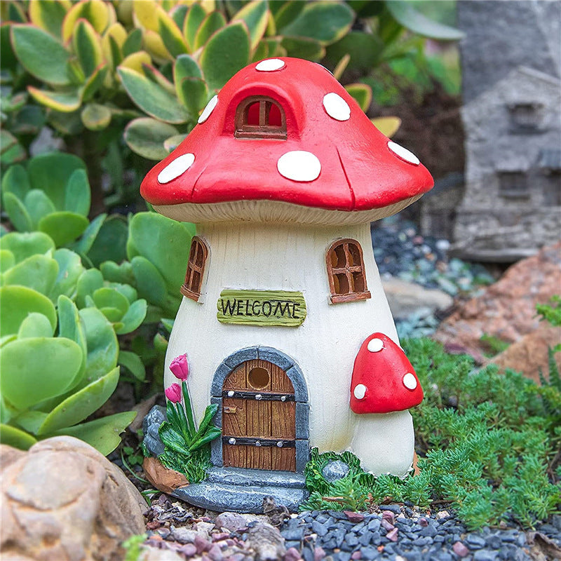 Mushroom House Solar Lamp