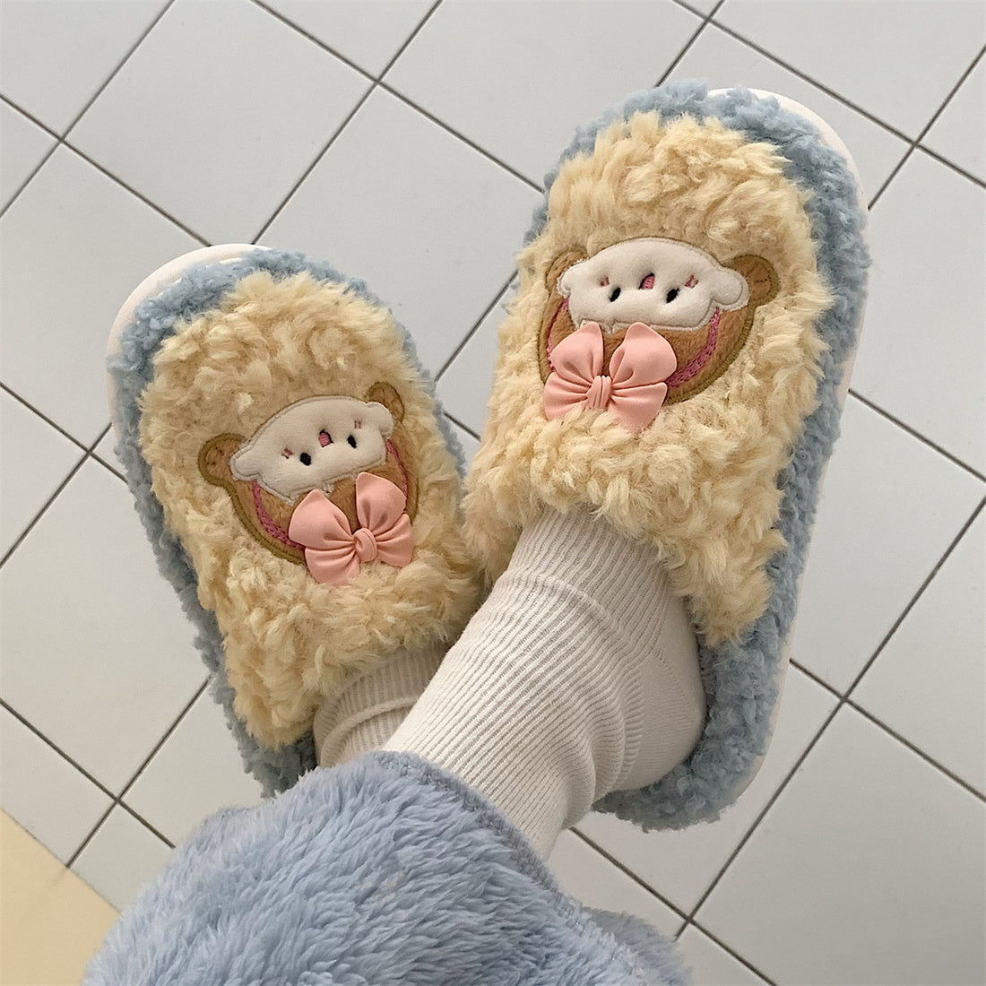 Bow Plush Slippers