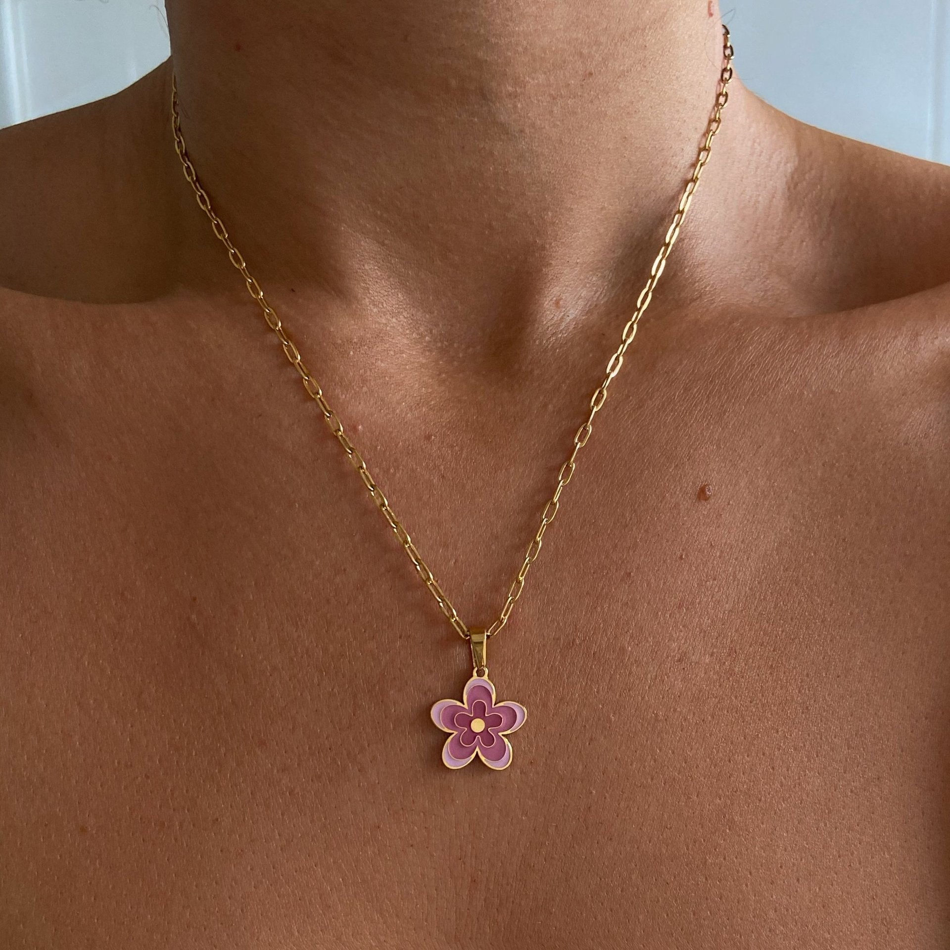 Flower Pendant Necklace