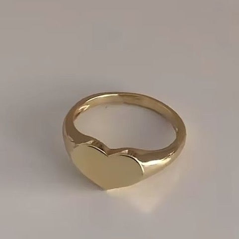 Retro Bold Heart Ring