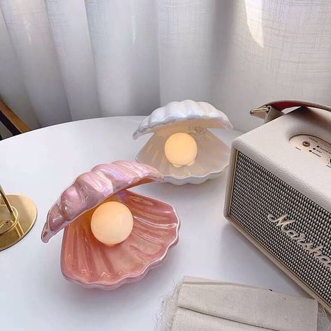 Shell and Pearl Lamp