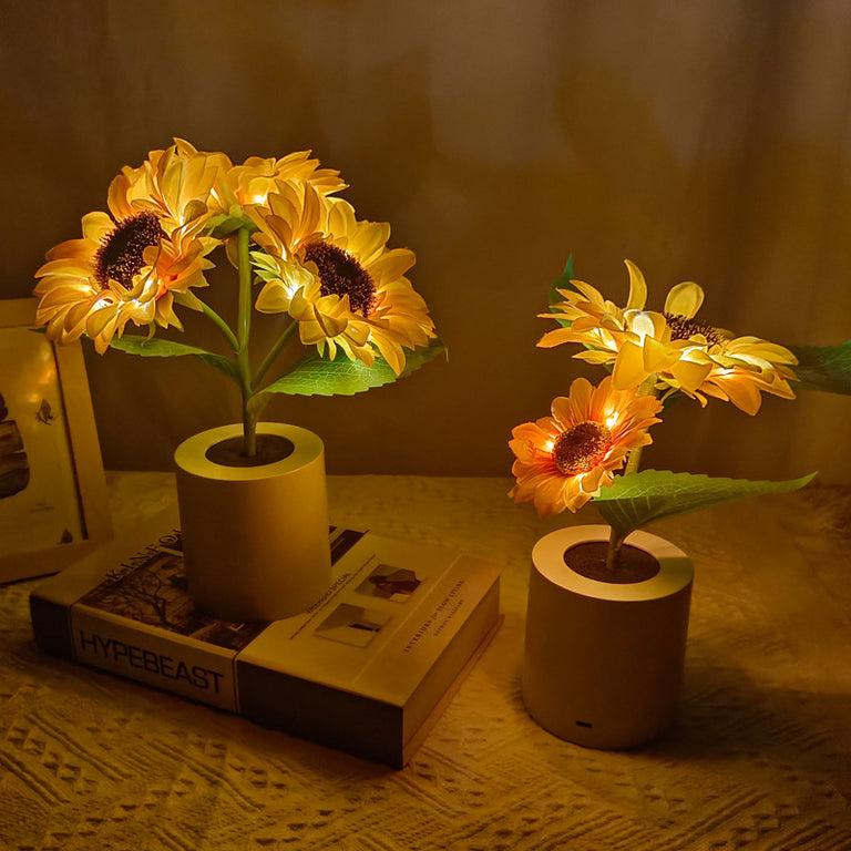 Sunflower Lamp – Creme Cloud