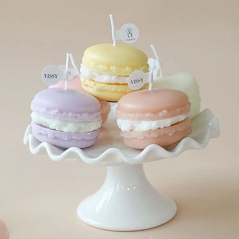 Macaroon Candles