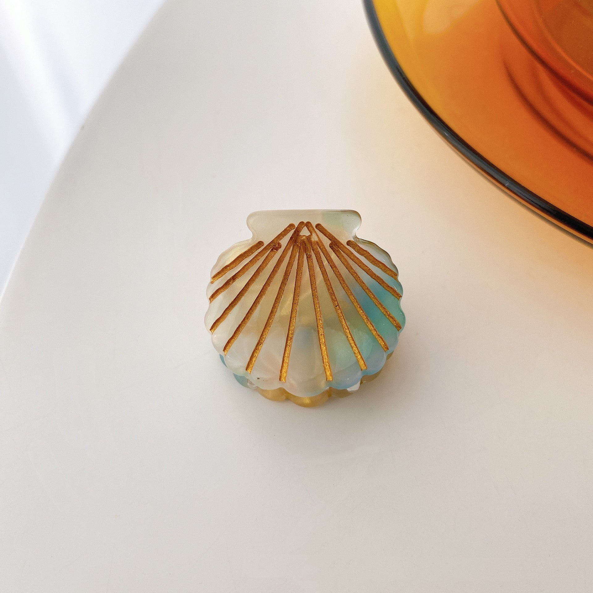 Shell Hair Clip