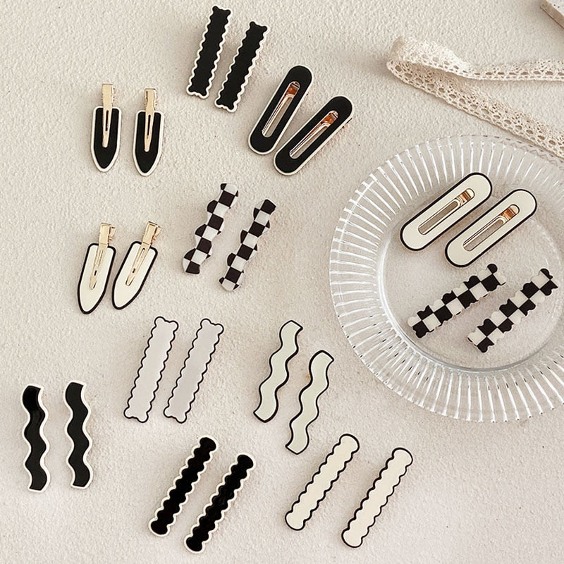 Black White Checkerboard Hairpins Set