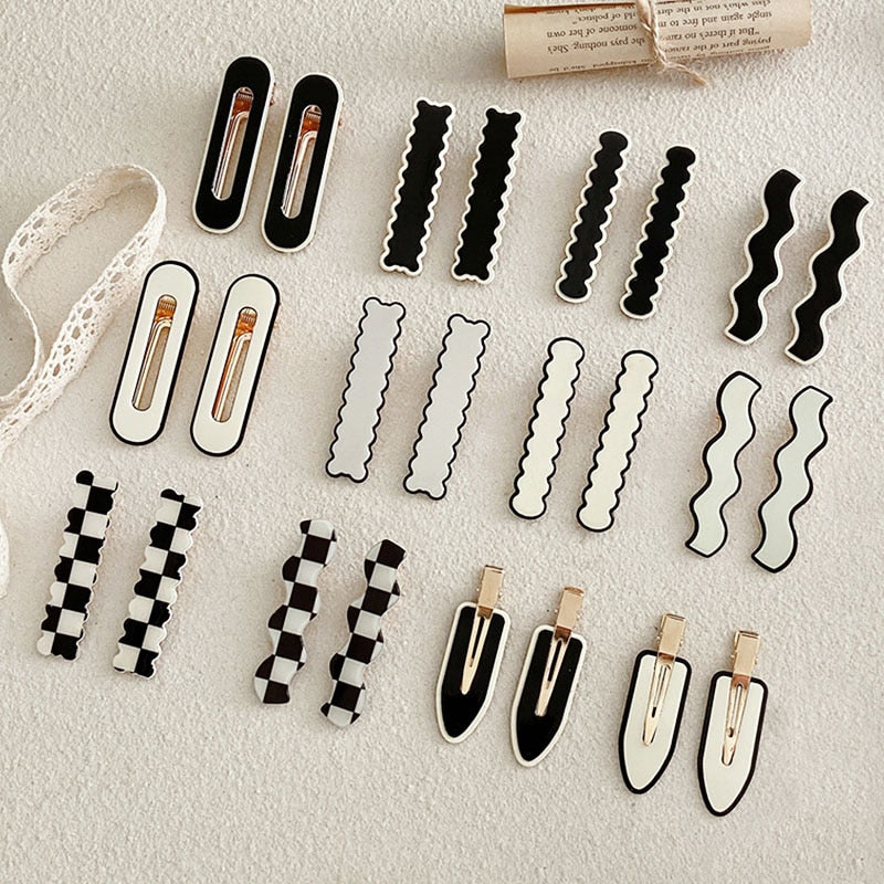 Black White Checkerboard Hairpins Set