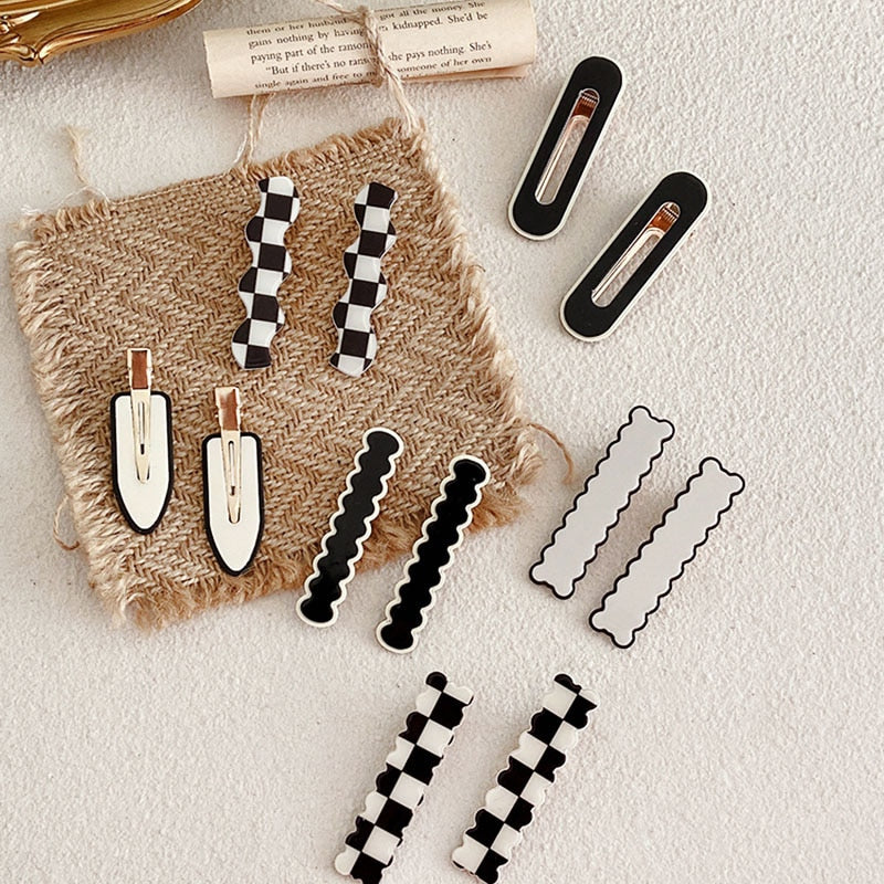 Black White Checkerboard Hairpins Set