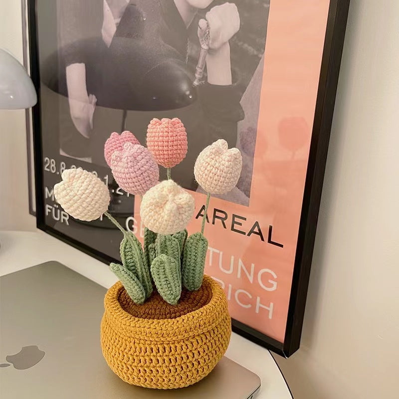 DIY Crochet Tulip Pot