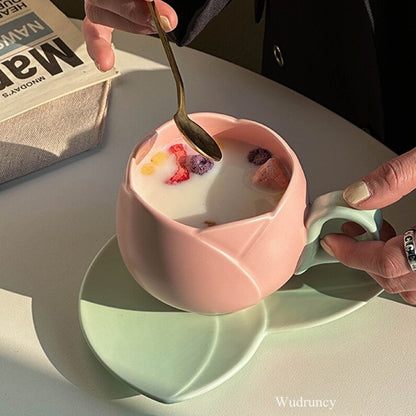 Tulip Mugs And Saucer Set