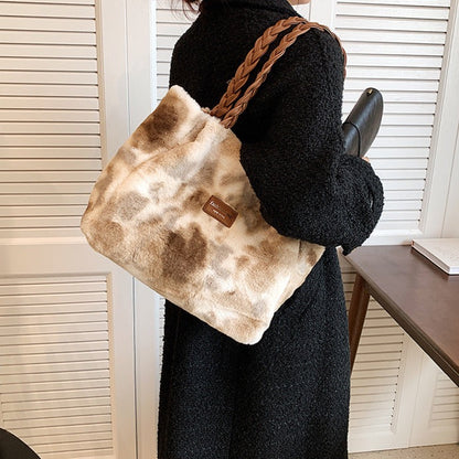 Painting Wool Shoulder Bag