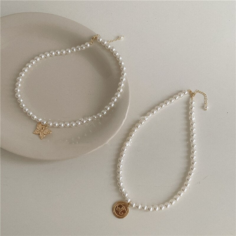 Vintage White Pearl Golden Necklace