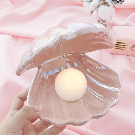 Shell and Pearl Lamp