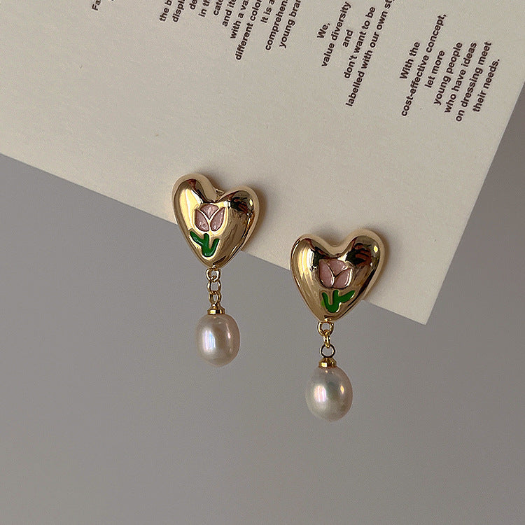 Tulip Pearl Earrings