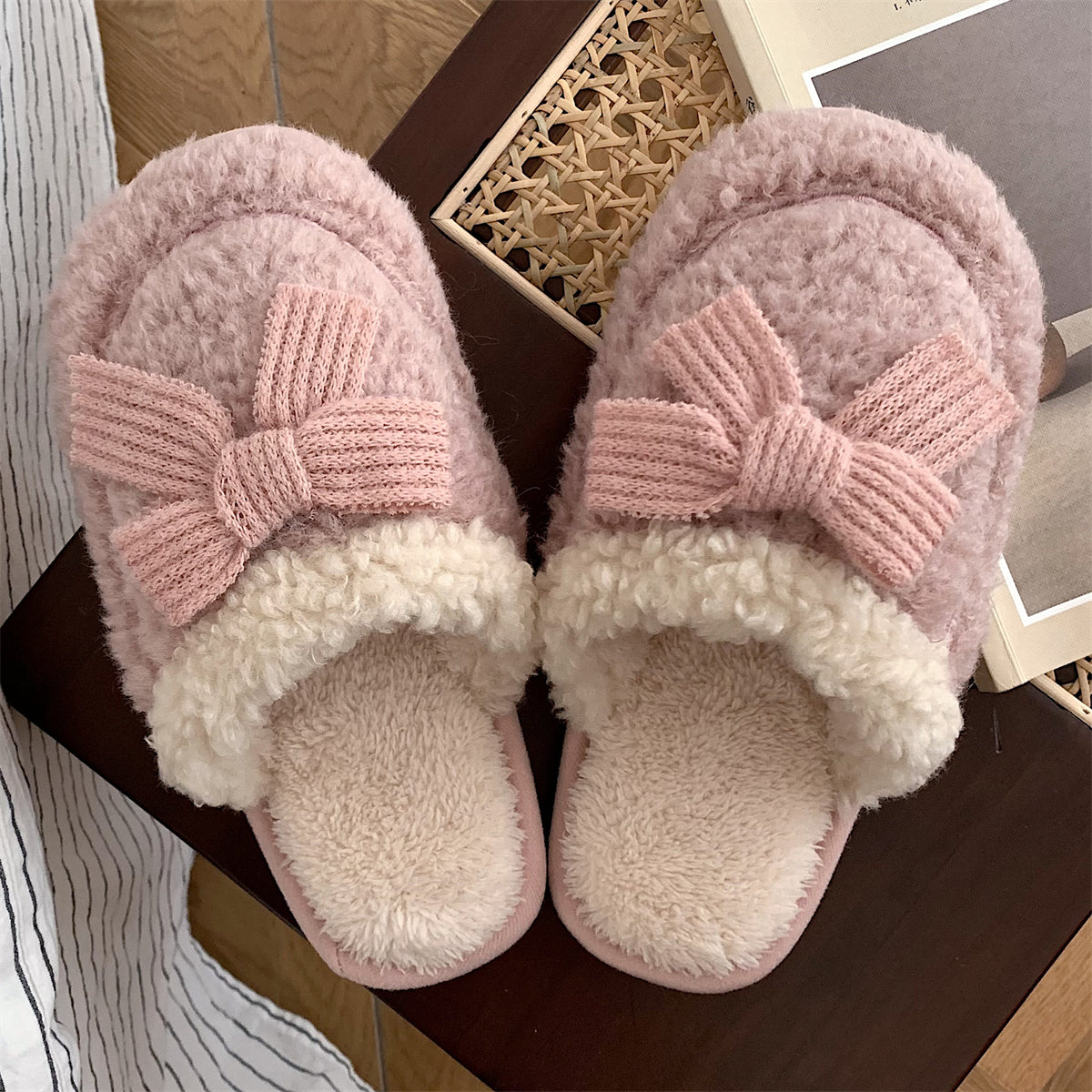 Bow Plush Slippers