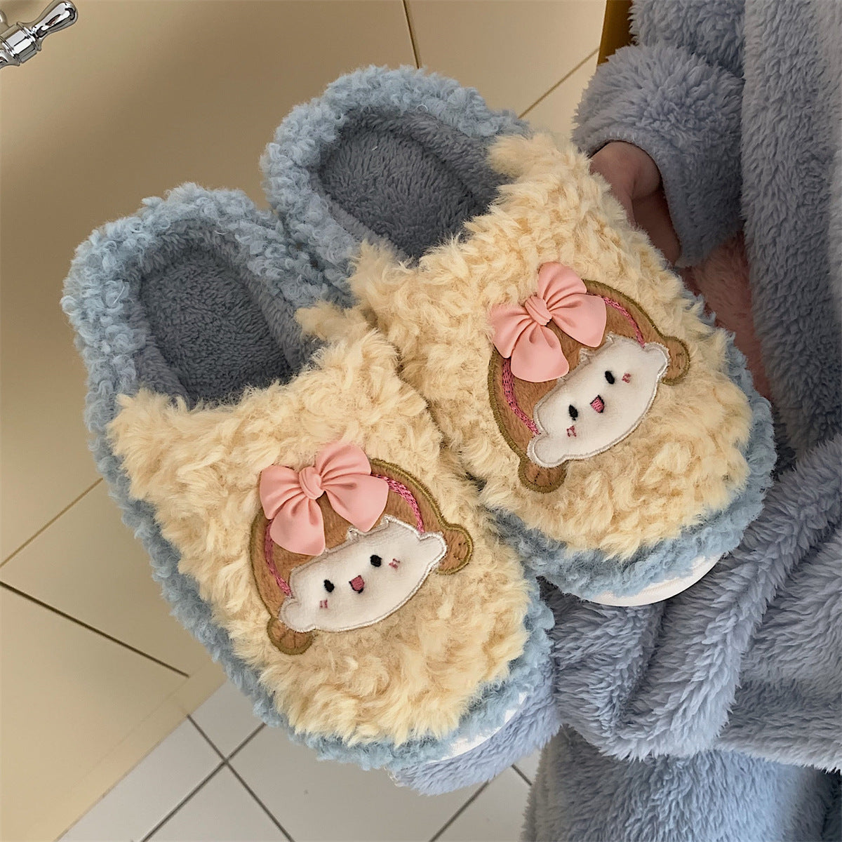 Bow Plush Slippers