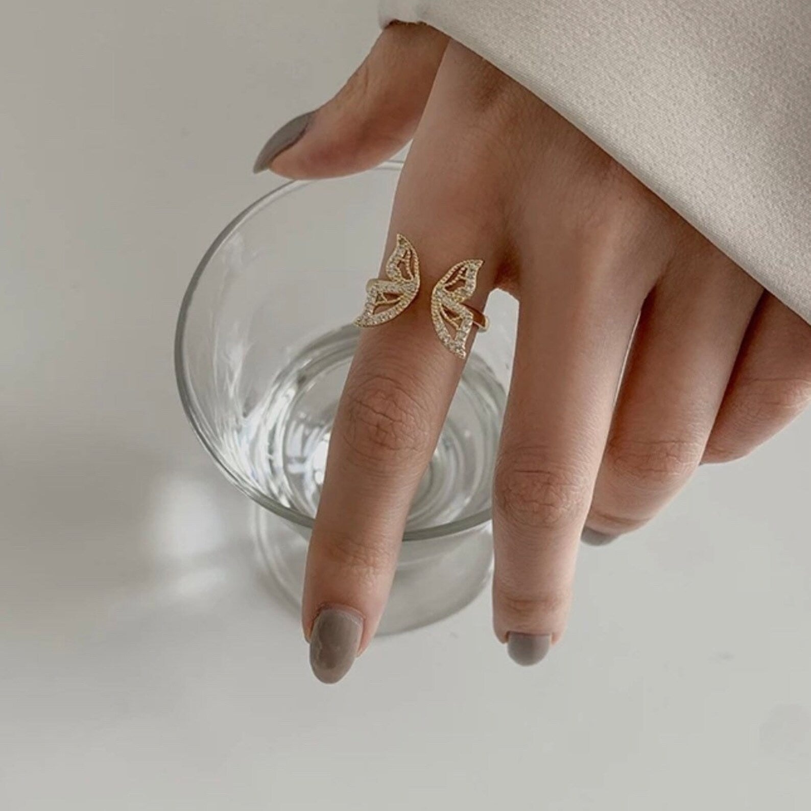 Mother of Pearls Butterfly Ring